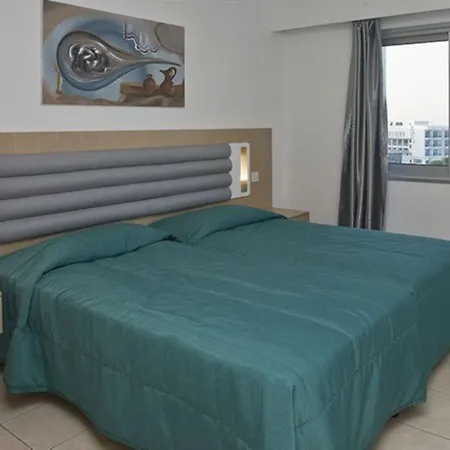 Trizas * Protaras