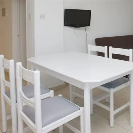 Trizas Hotel